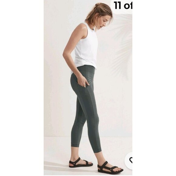 Athleta Trekkie Hybrid Crop Tight Set of 2 Leggings Size 4 - Picture 2 of 11